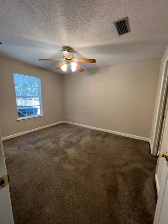 Foto del edificio - 2BD/2B Duplex in Valdosta City Limits