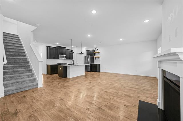 Foto del edificio - 1428 Victoria St