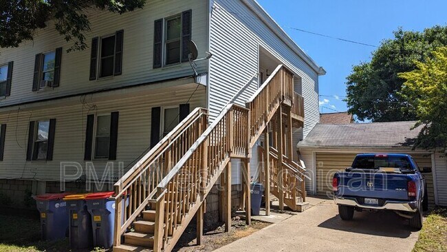 Foto del edificio - 1053 Pine Ave NW