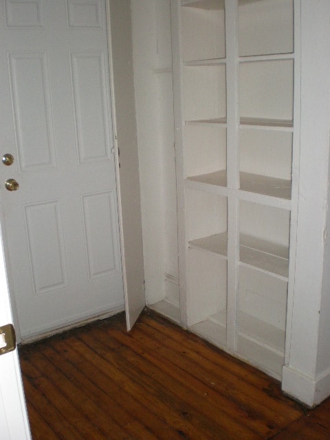 Building Photo - 1/2 Off 2nd Month Rent! 1st Floor Apartmen...