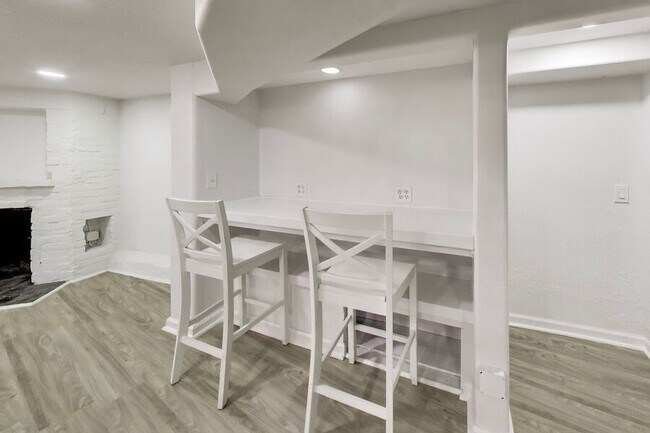 Foto del edificio - 7361 Claremont Ave