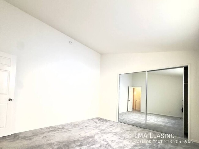 Building Photo - Charming 1-Bedroom Apartment in Prime Beve...