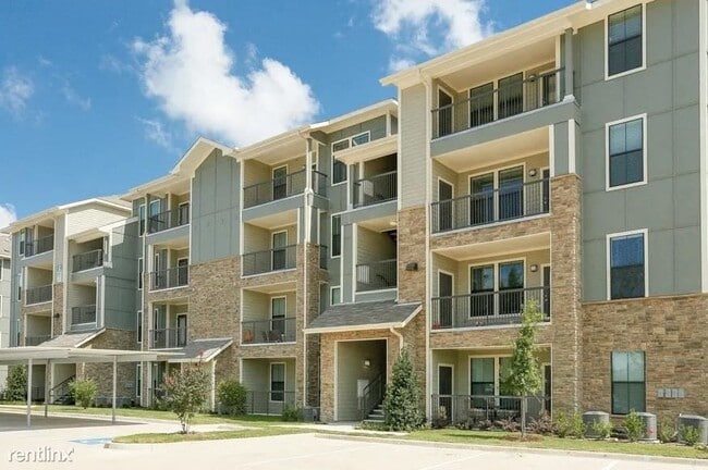 Building Photo - 2 br, 2 bath Condo - 7315 Spring Cypress R...