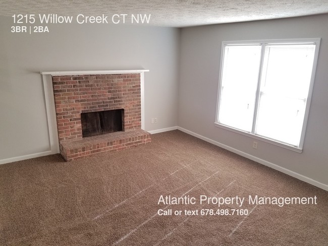 Building Photo - 1215 Willow Creek Ct NW
