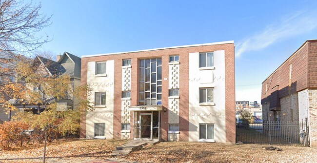 Building Photo - 2926 Harriet Ave S