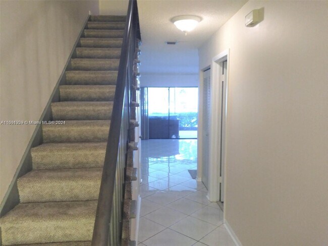 Foto del edificio - 4122 NW 79th Ave