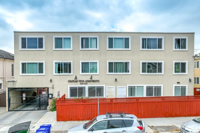 Fachada del edificio - Chateau Vista Apartments