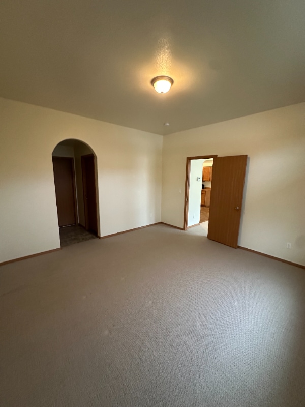 Building Photo - 7722 N Maple St