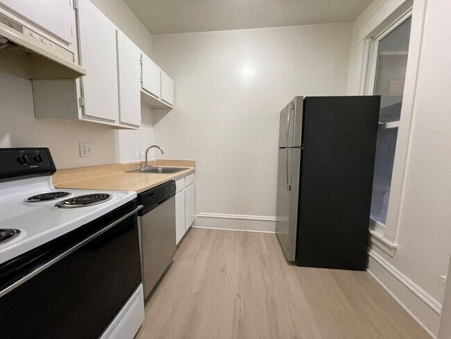 Foto del edificio - 517 W Maple Ave