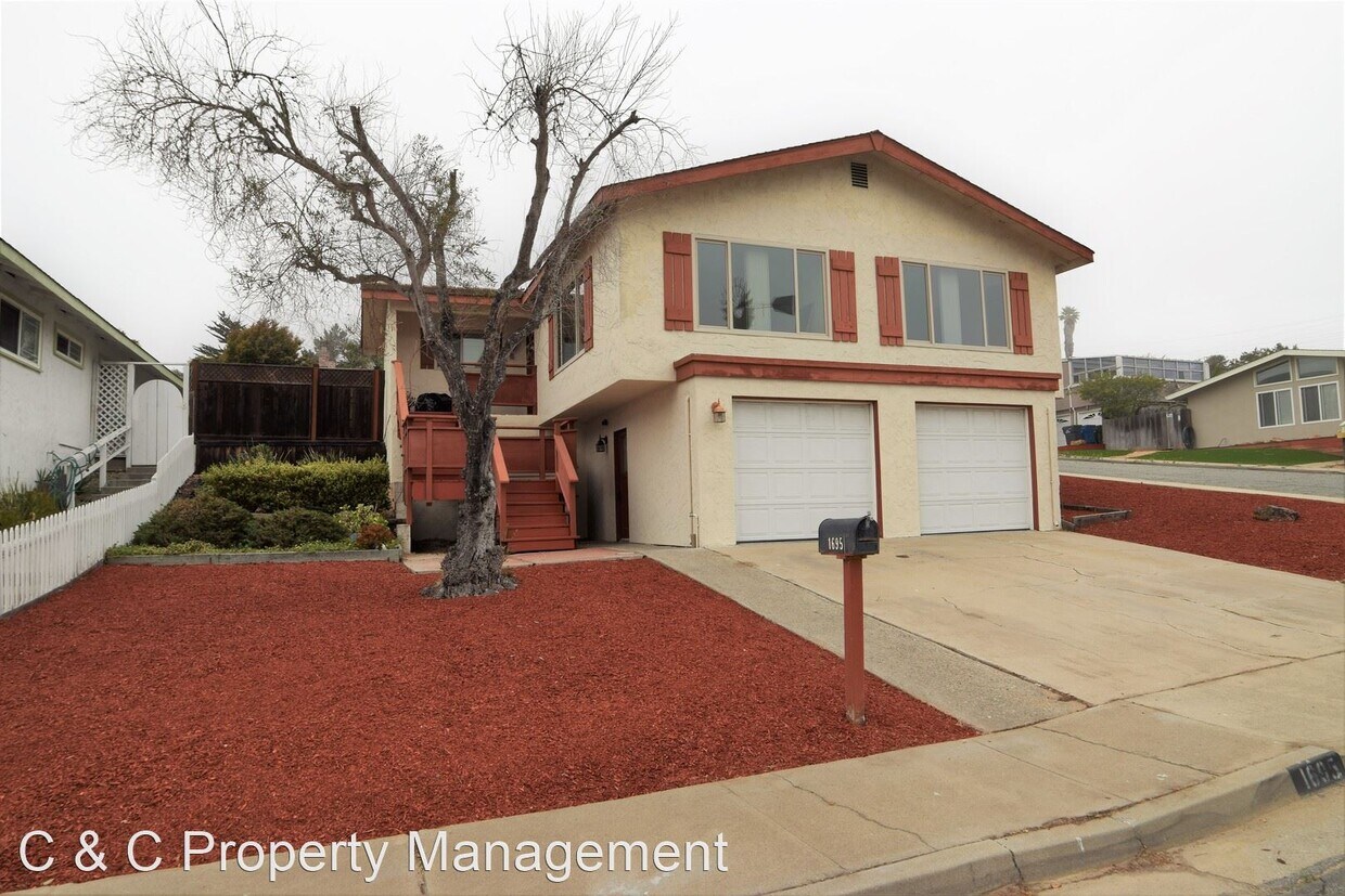 3 br, 2 bath House 1695 Hilby House Rental in Seaside, CA