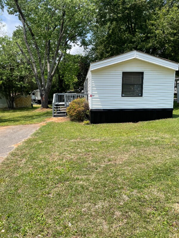Primary Photo - 217 Gemini Dr