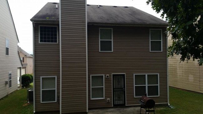 Building Photo - 5773 Little River Rd