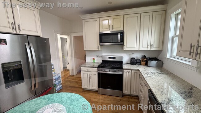 Building Photo - 41-43 Jaques St Unit #1
