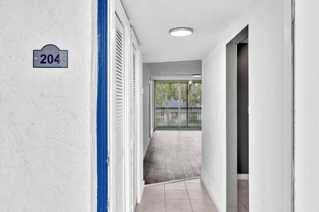 Foto del edificio - 5100 SW 64th Ave