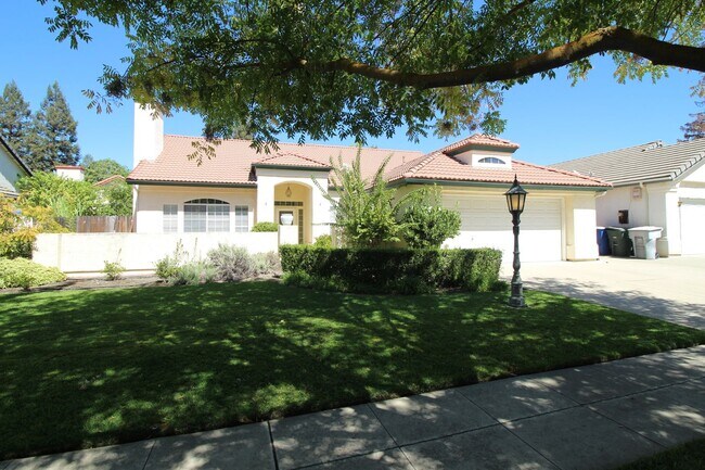 Foto del edificio - 2747 Browning Ave