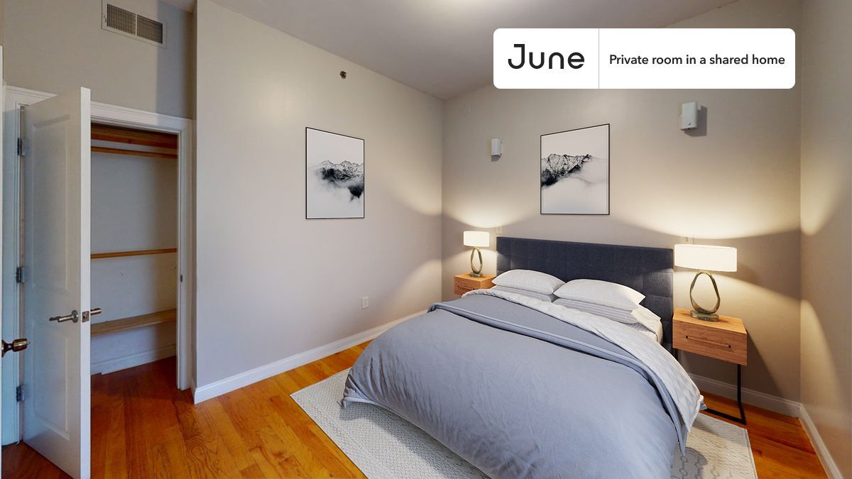 Private bedroom in 3 bed/1.5 bath Home - Private bedroom in 3 bed/1.5 bath Home