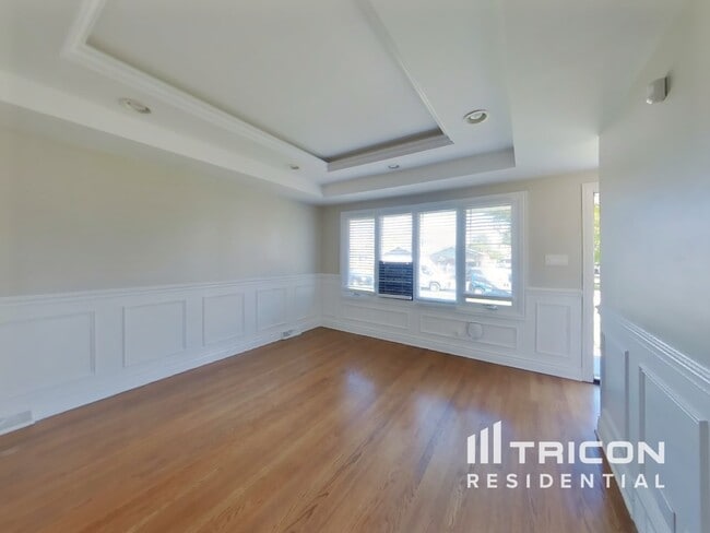 Building Photo - 8636 Massasoit Ave