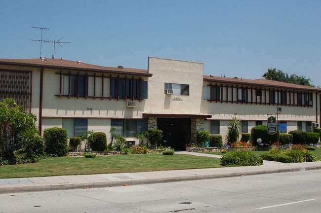 Building Photo - 1600 S Baldwin Ave