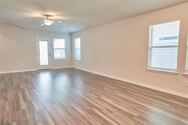Foto del edificio - 1428 Settlers Glen Dr