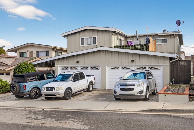 Building Photo - 25218 Loytan St