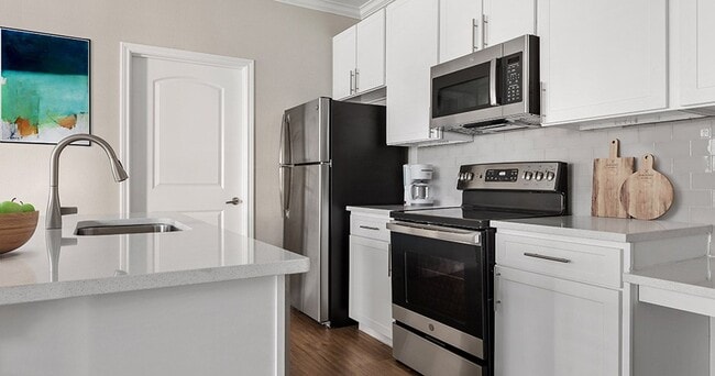 Foto del edificio - Discovery at Mandolin Apartment Homes