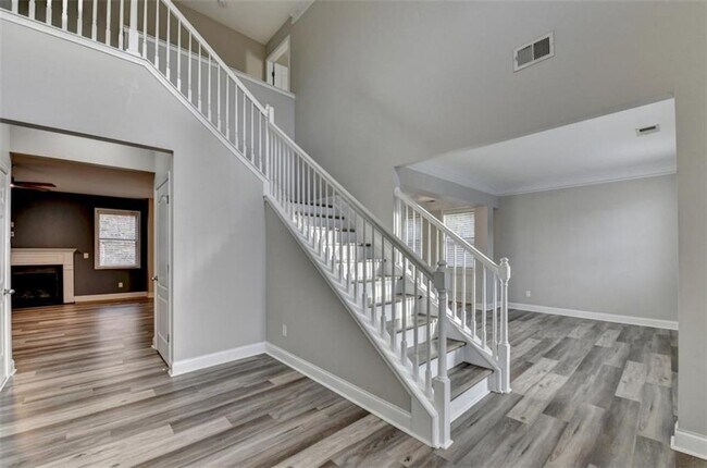 Building Photo - 359 Shiloh Manor Dr