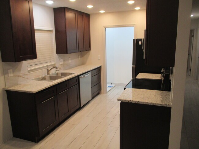 Foto del edificio - 7141 Green St
