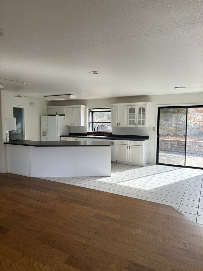 Foto del edificio - 29802 Yosemite Springs Pkwy