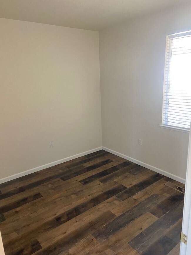 Building Photo - The Fairways at Wingfield Springs ground floor condo