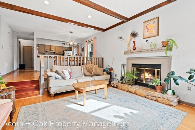 Building Photo - 2 br, 2 bath House - 29 Burgess Lane