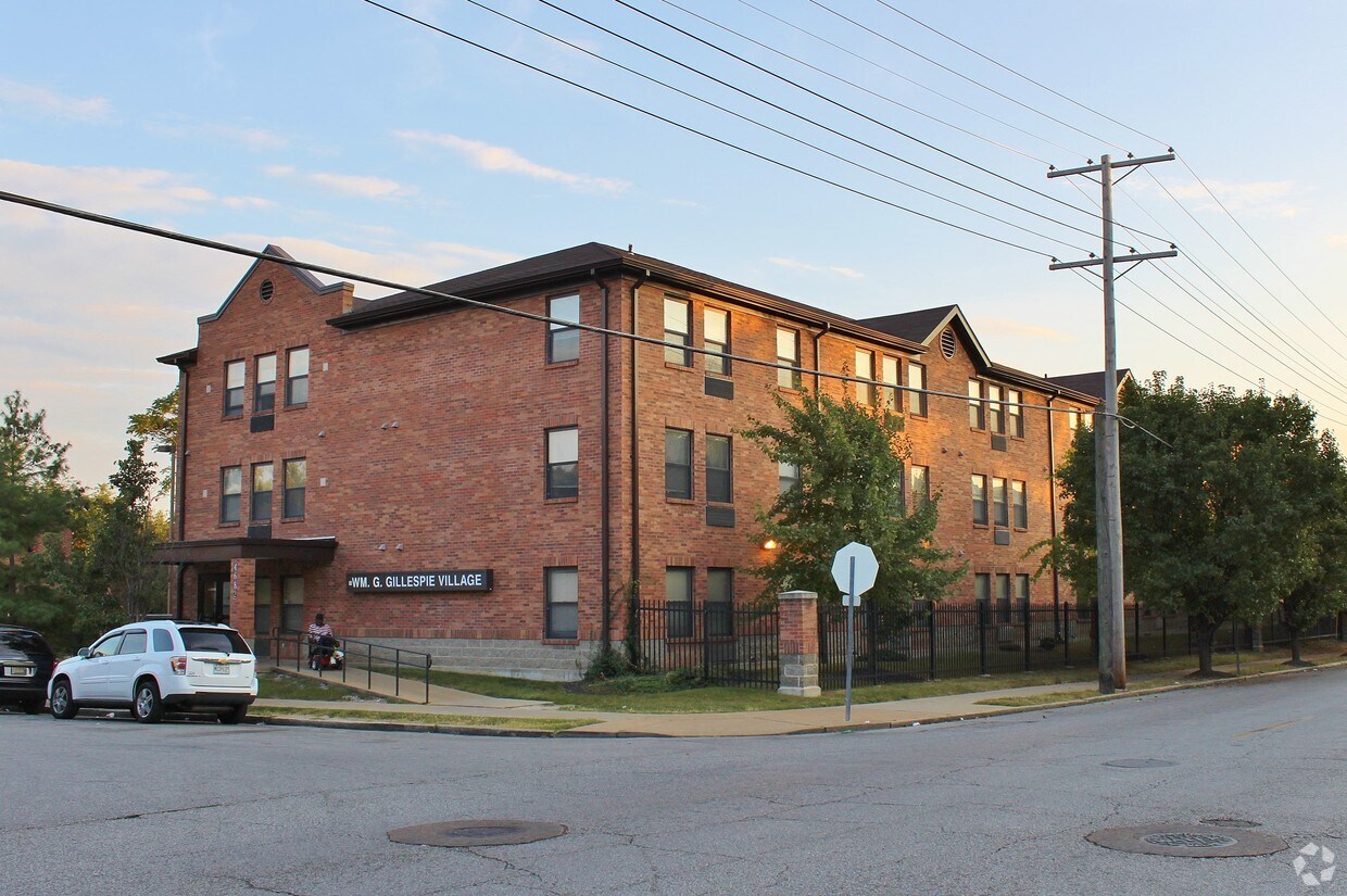 Gillespie Village Apartments Apartments in Saint Louis, MO