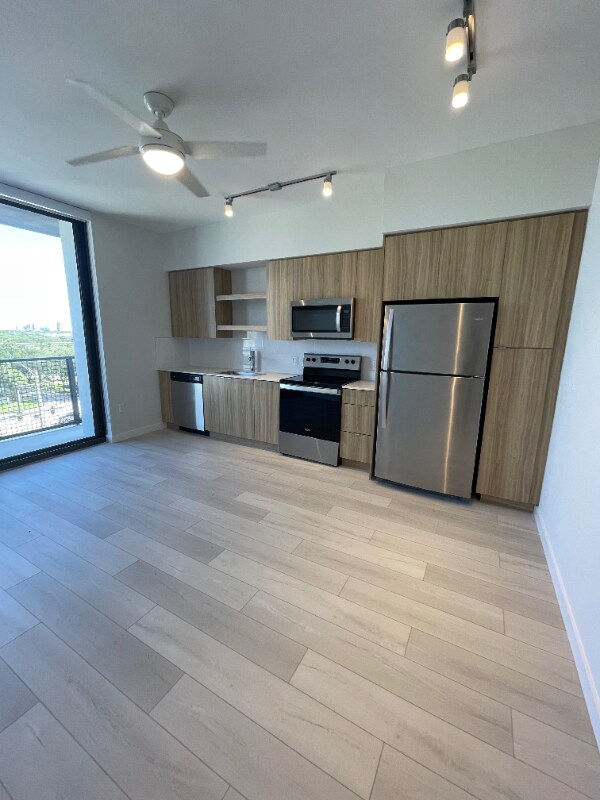 Foto del edificio - 823 N Federal Hwy