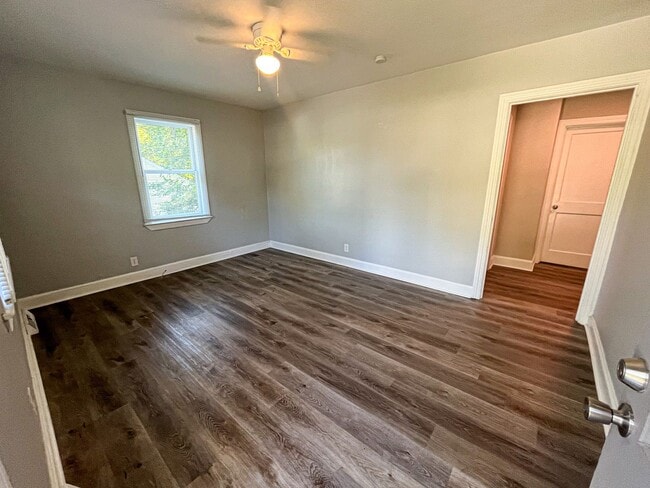 Building Photo - Charming bungalow 2 Bedrooms, 1 Bathroom in Winston Salem