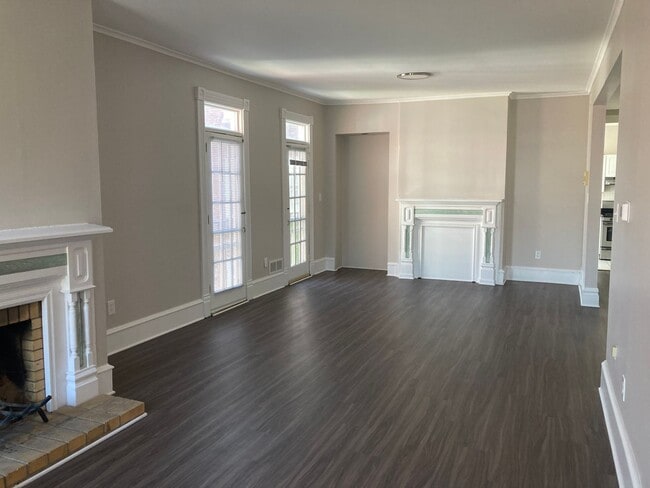 Building Photo - 707 Bellefonte St