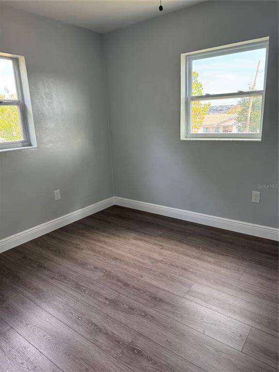 Foto del edificio - 1160 Lakeview Dr