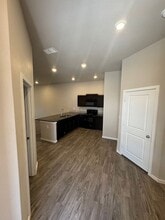 Building Photo - 7047 96th St