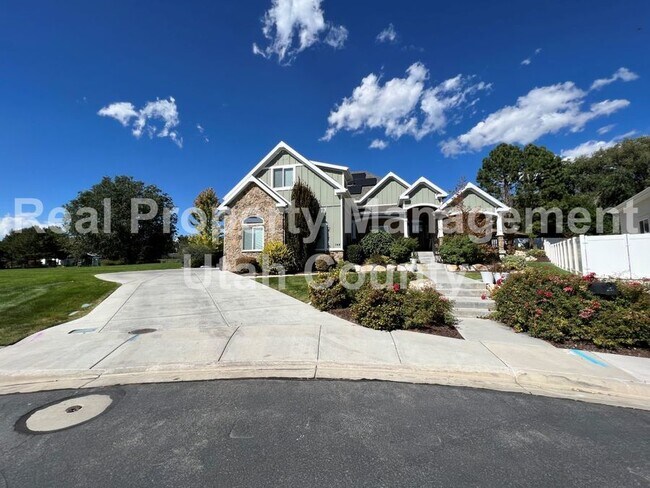 Building Photo - Stunning Spacious Pleasant Grove Home
