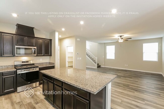 Foto del edificio - 2912 Weeping Beech Rd