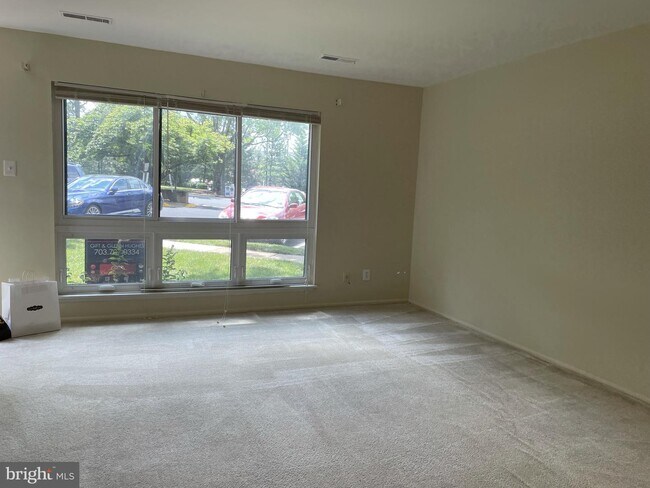 Building Photo - 1687 Westwind Way