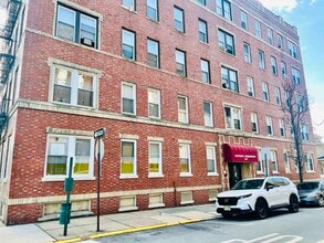 Building Photo - 7812 Hudson Ave