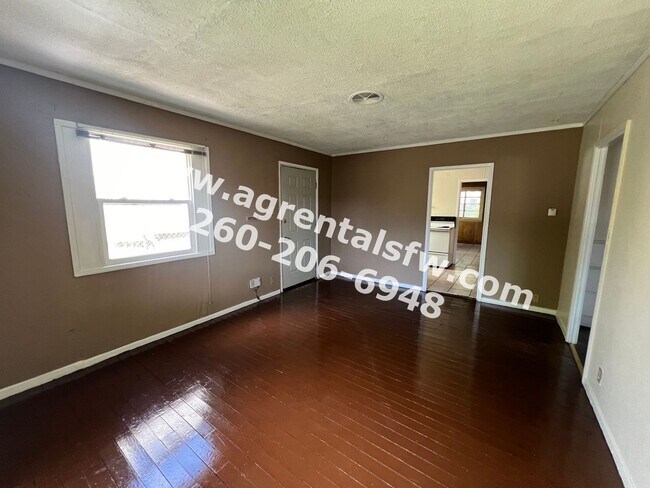 Building Photo - 3 Bedroom House- Section 8 ok!