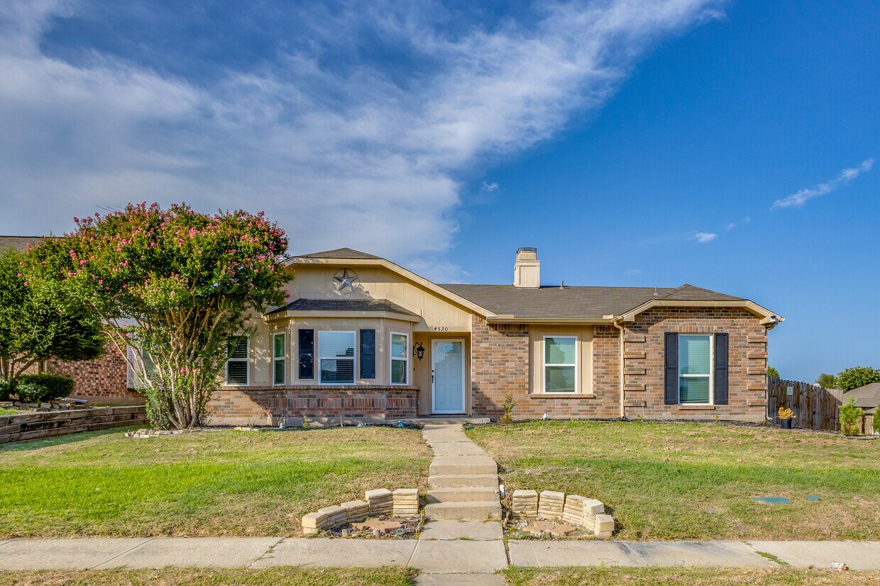 Primary Photo - 4520 Inman Dr