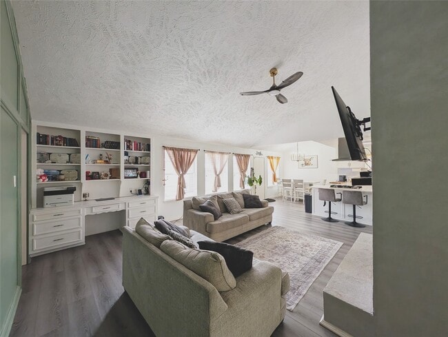 Building Photo - 11662 Sagewind Dr