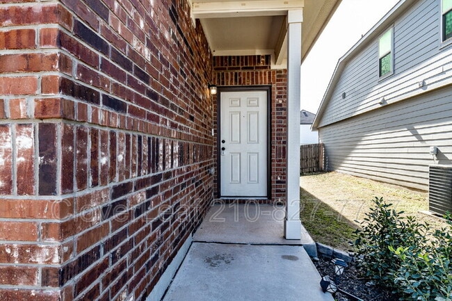 Foto del edificio - 2450 Dry Moss Way