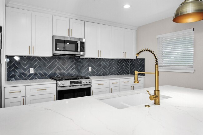 Foto del edificio - 5518 McKnight St