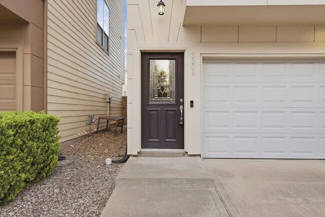 Foto del edificio - 3209 Clearview Cir