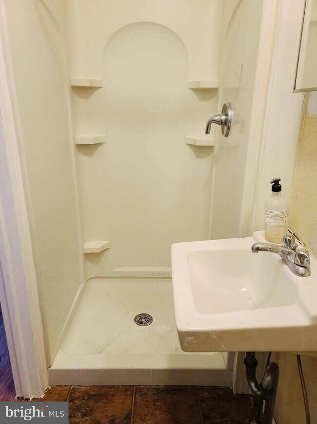 Foto del edificio - 229 3rd St