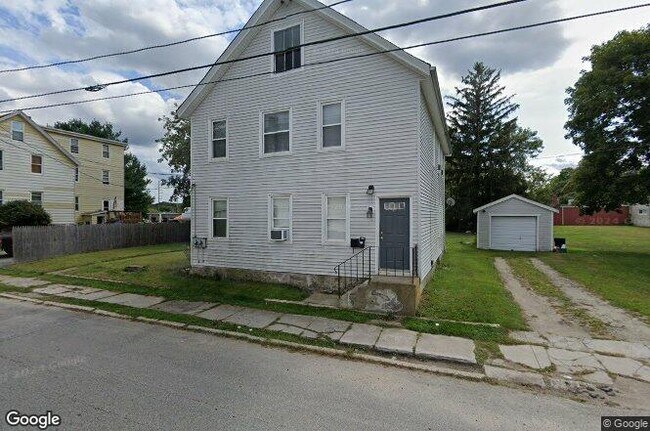Building Photo - 375 Canonicus St