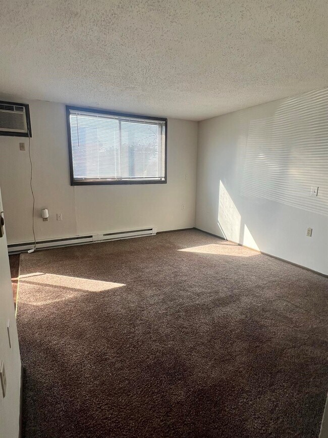 Foto del edificio - 2120 4th Ave