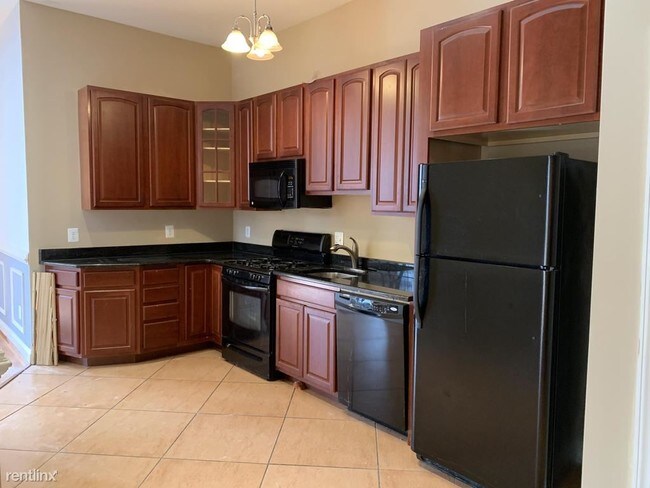 Building Photo - 2 br, 2 bath Apartment - 901 R St NW